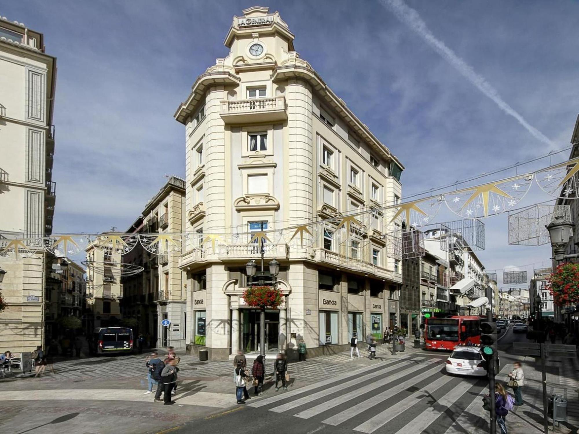 Chezmoihomes La Belle Epoque Oversized In The Very Heart Of Granada Bagian luar foto